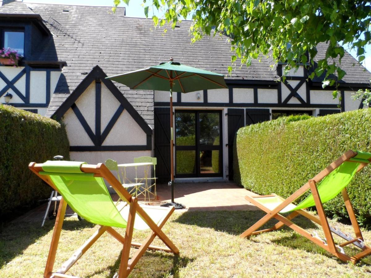 Charmant Cottage Normand Avec Jardin, Proche Hippodrome, Piscine Chauffee Et Tennis, Parking Prive - Fr-1-487-288 Cabourg Bagian luar foto